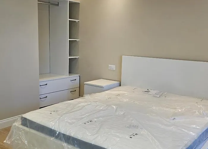 La Belle Etoile Apartment *